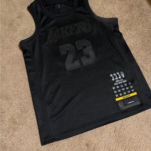 Jersey bundle GREAT CONDITION
NEED THEM GONE